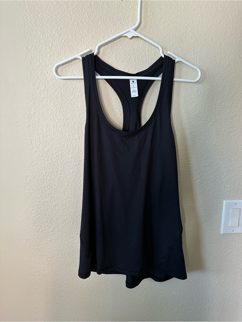 Yogalicious Women's Black Racerback Tank Top size L/ NWOT 1230